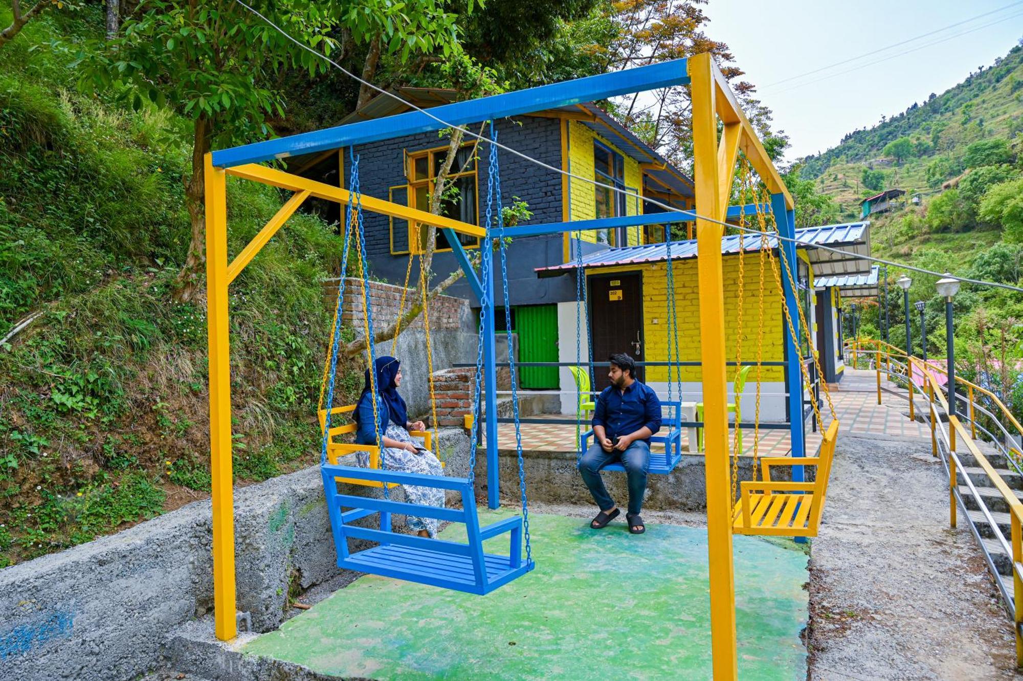 The Hosteller Mussoorie By The Streamside, Kempty Zewnętrze zdjęcie